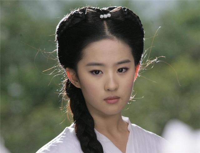 用生命去演戲的人，她是金庸心目中的小龍女，劉亦菲的小龍女 娛樂 第1張