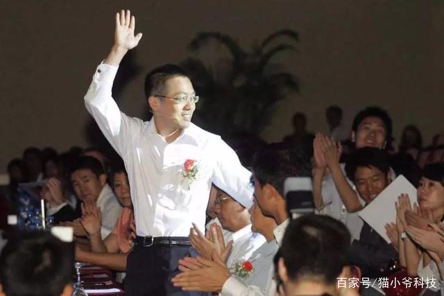 15歲考進天才班，25歲成為華為副總裁，華為的成功離不開他 科技 第2張